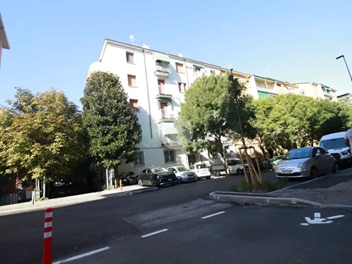 Appartamento bilocale in vendita in Via De' Carracci, Casalecchio Di Reno