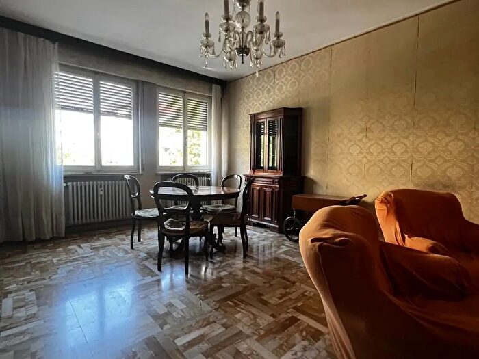Appartamento con 5 locali in vendita in Mantova
