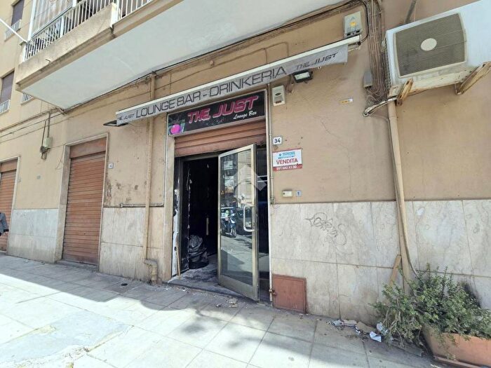 Casa monolocale in vendita in VIA NINO BIXIO, Malaspina, Palermo