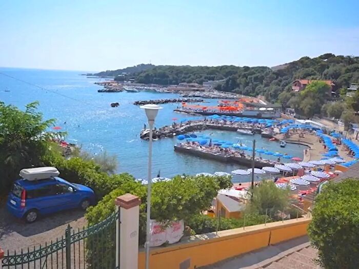 Appartamento quadrilocale in affitto in Via di Portovecchio, Rosignano Marittimo