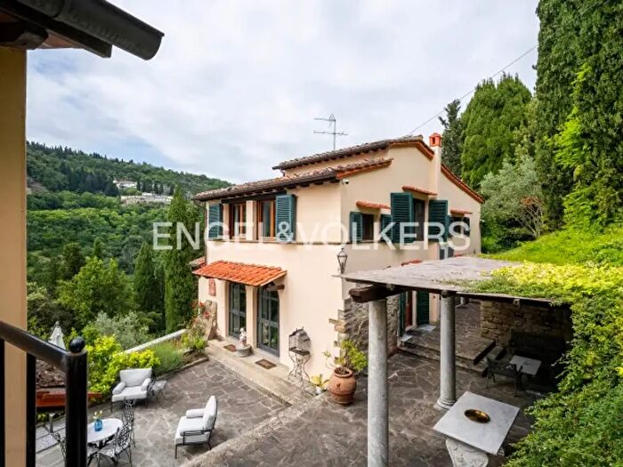 Casa con 6 locali in affitto in Via delle Palazzine, Fiesole