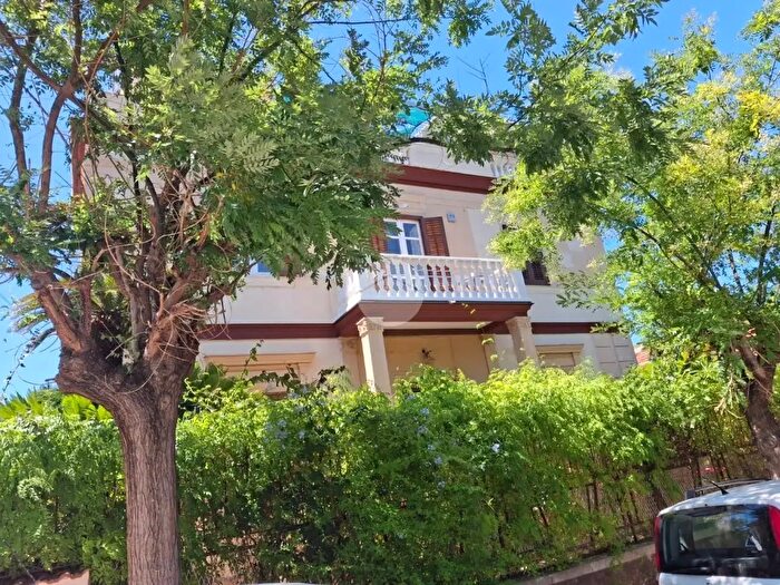 Appartamento trilocale in affitto in Viale delle Sirene, Palermo