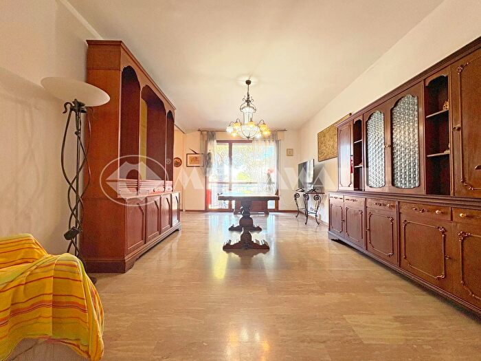 Appartamento con 7 locali in vendita in Pordenone