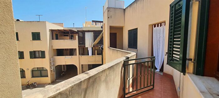 Appartamento quadrilocale in vendita in Via Sebastiano Galigarsia Snc, Favignana