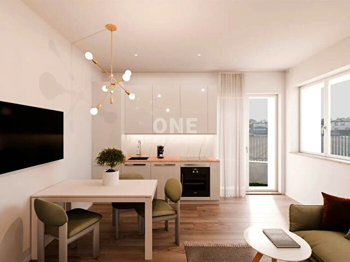 Appartamento bilocale in vendita in Via Cattaneo, Erba