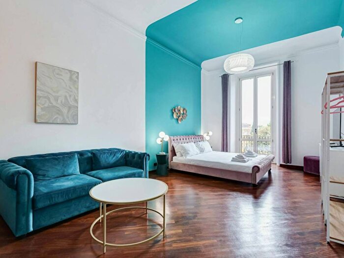 Appartamento quadrilocale in affitto in Via Nazionale, Monti, Roma