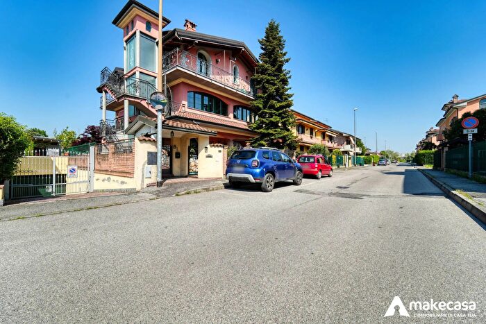 Appartamento trilocale in vendita in Via Madre Cabrini, Sordio