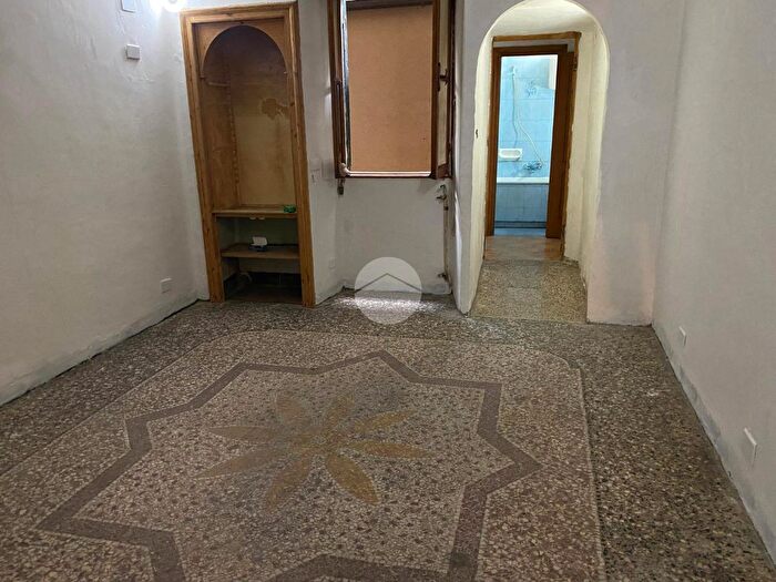 Appartamento monolocale in vendita in Via Caffaro, Genova