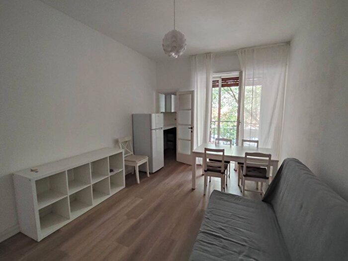 Appartamento trilocale in affitto in Via San Galdino, Cenisio, Milano