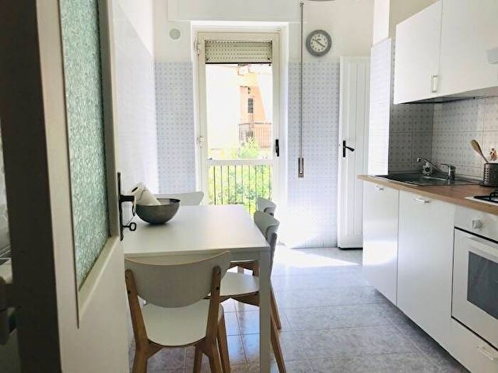 Appartamento con 6 locali in affitto in Catanzaro Lido, Catanzaro