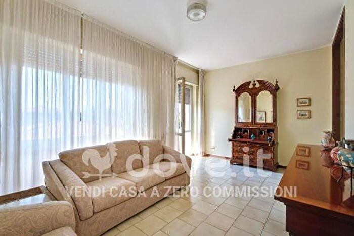 Casa con 6 locali in vendita in Via Jesolo, Meda