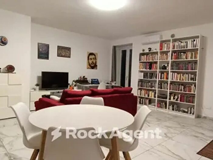 Appartamento trilocale in vendita in Viale Milite Ignoto, Alessandria