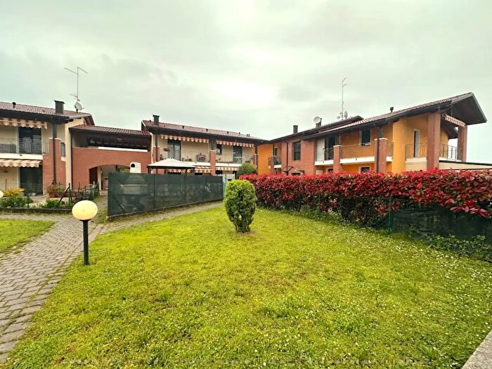 Appartamento trilocale in vendita in Vivaro