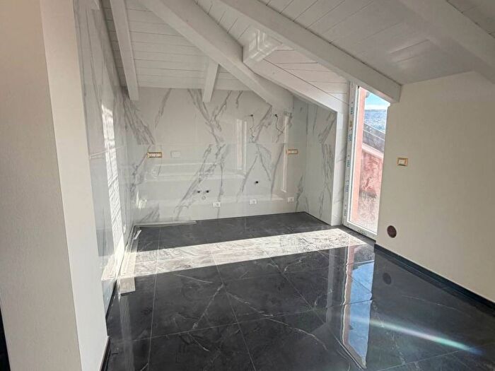 Appartamento trilocale in affitto in Via Cascinette, Ivrea