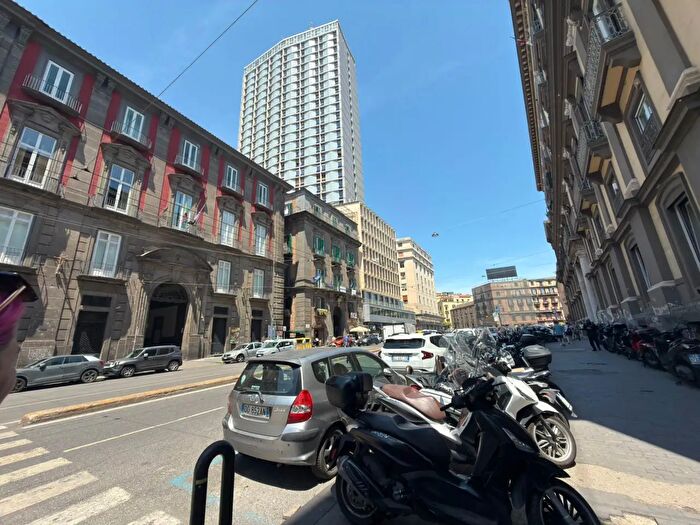 Appartamento bilocale in vendita in Vico Graziella, Napoli