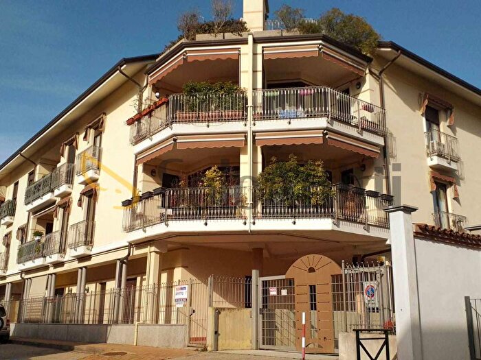 Appartamento quadrilocale in affitto in Via Dante Alighieri, Centro Storico, Rivoli