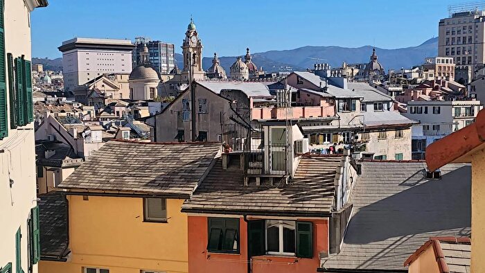 Appartamento bilocale in vendita in Zona Molo Genova, Genova