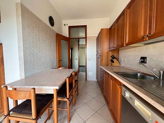 Appartamento quadrilocale in affitto in Via delle Fosse Ardeatine, Mazzini Fossolo, Bologna