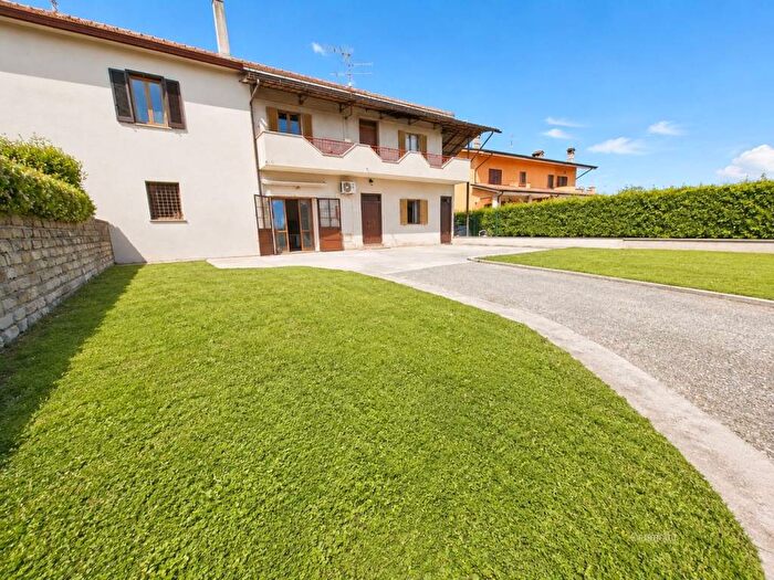 Appartamento trilocale in affitto in Via Colle Piscarello, Valmontone