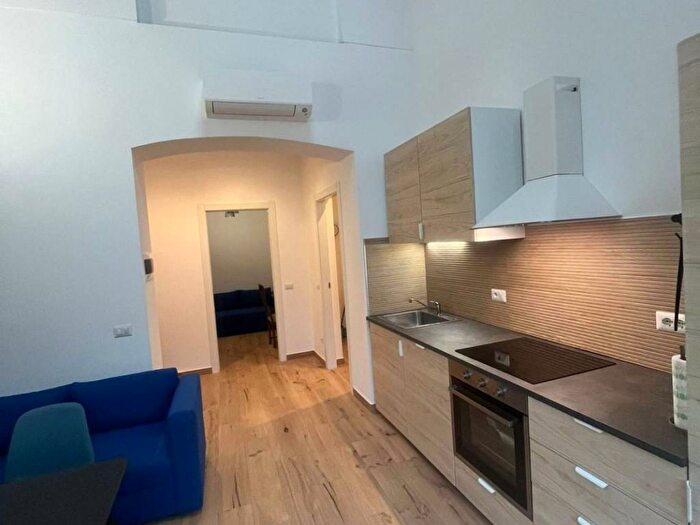 Appartamento trilocale in affitto in Piazza Maggio, Ascanio Sforza, Milano