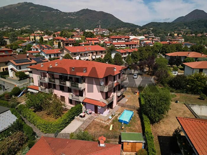 Appartamento trilocale in vendita in Via Verdi, Almenno San Bartolomeo