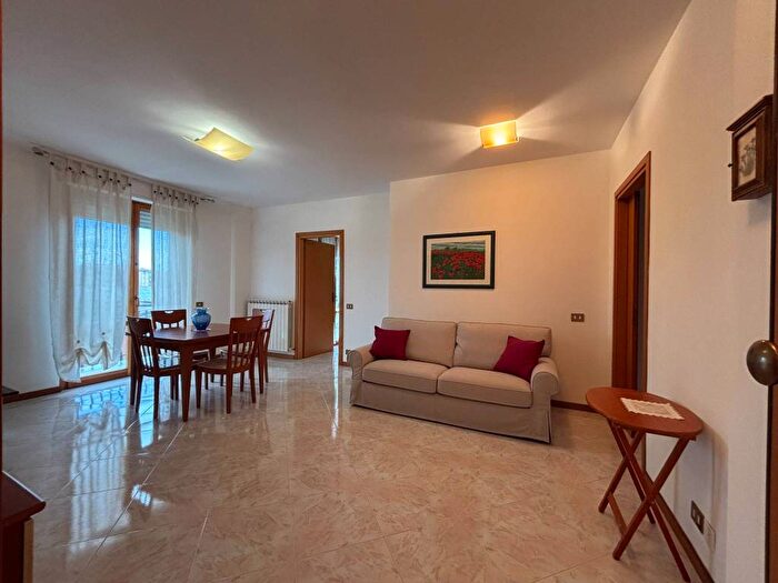 Appartamento con 5 locali in affitto in Via Ulisse Ribustini, Castel del Piano Pila, Perugia