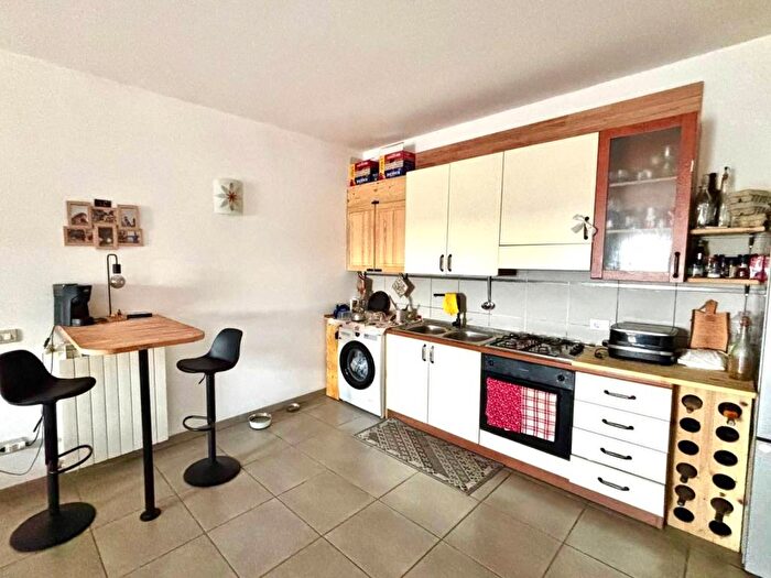 Appartamento trilocale in affitto in Corso Giuseppe Garibaldi, Forcoli, Palaia