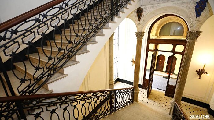 Appartamento bilocale in vendita in Via Santa Teresa, Torino