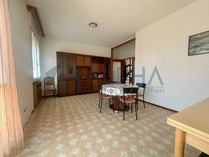 Casa con 6 locali in vendita in Via Rubicone, Ravenna