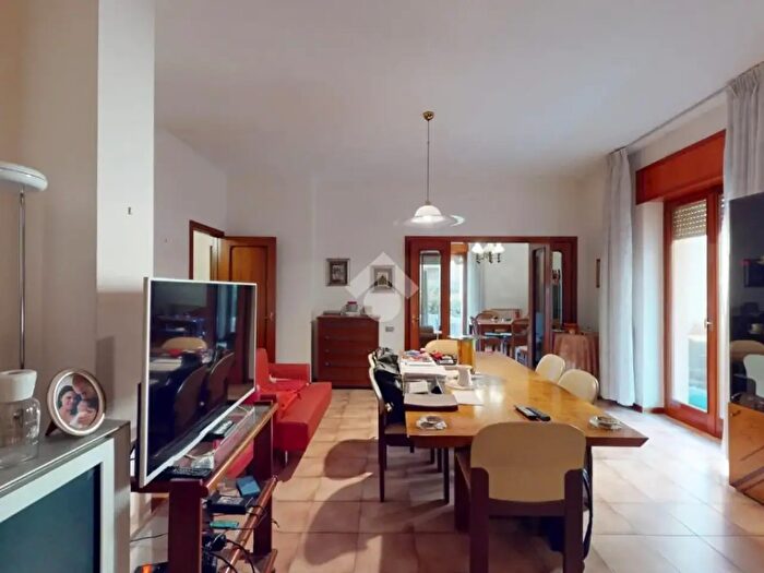 Appartamento con 7 locali in vendita in Viale dei Lecci, Martina Franca