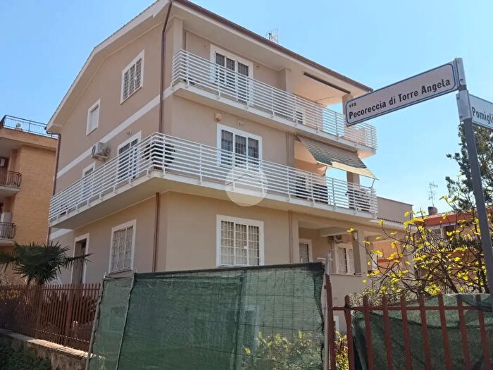 Appartamento bilocale in vendita in Via Pecoreccia di Torre Angela, Roma