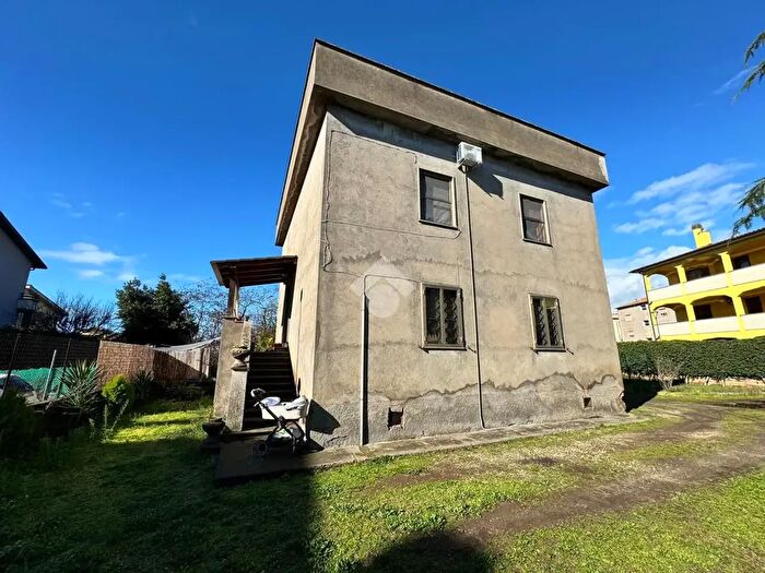 Appartamento quadrilocale in vendita in Via Antonio Gramsci, Tuscania