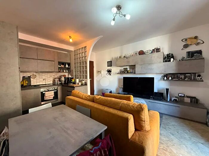 Appartamento trilocale in vendita in Via Calabria, Santa Marinella