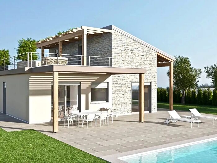 Casa con 6 locali in vendita in Via San Pietro, Desenzano Del Garda