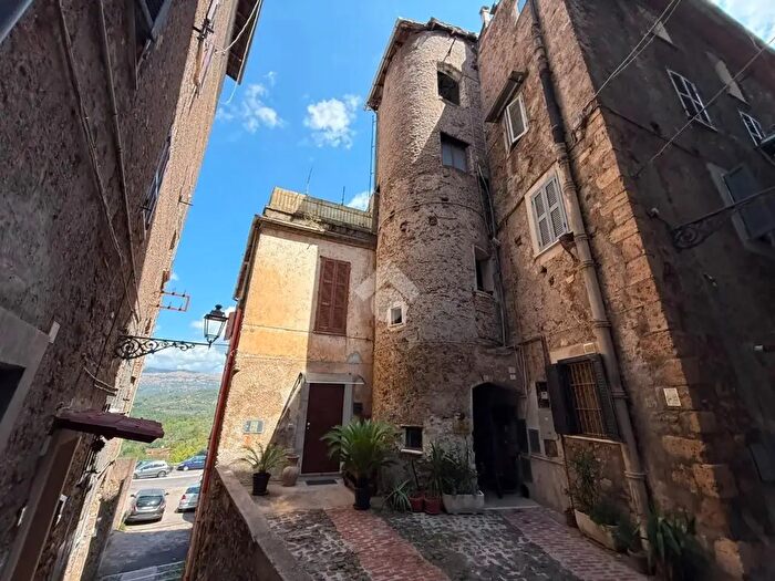 Appartamento trilocale in vendita in Vicolo delle Terme, Anagni