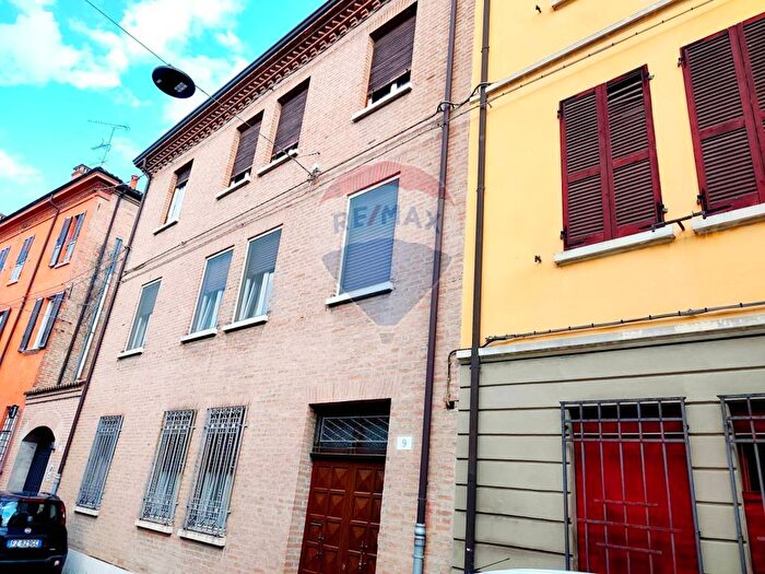 Appartamento con 6 locali in affitto in Centro Storico, Ferrara