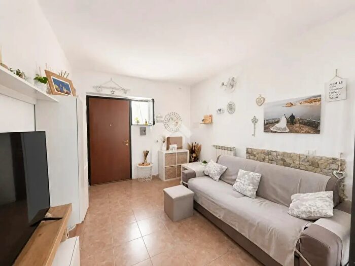 Casa bilocale in vendita in Via Lecco, Lissone