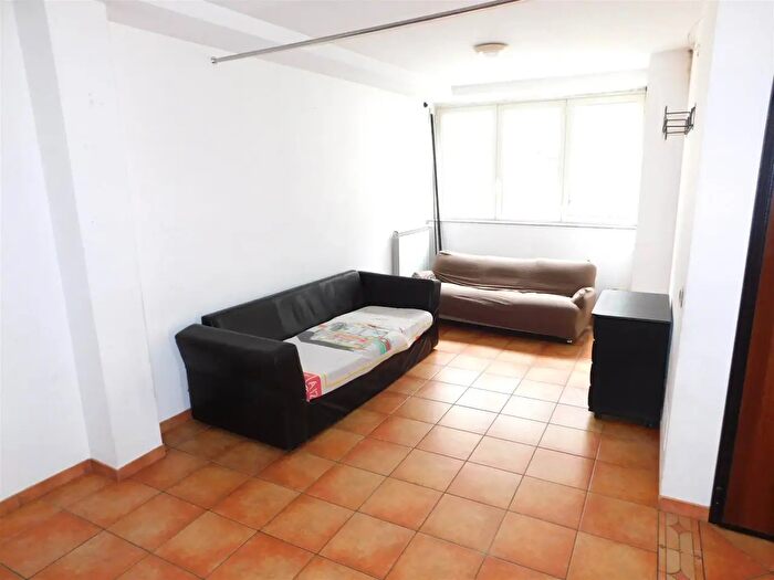 Appartamento trilocale in affitto in Via Fratelli Belleo, Ragusa