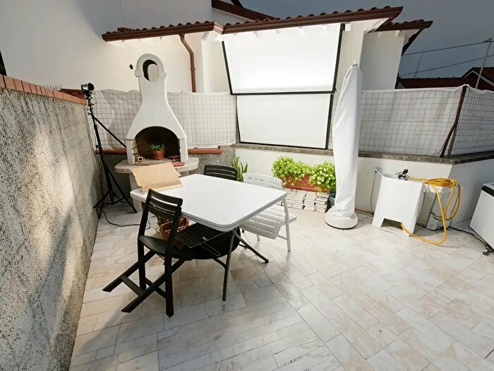Casa trilocale in vendita in Carrara