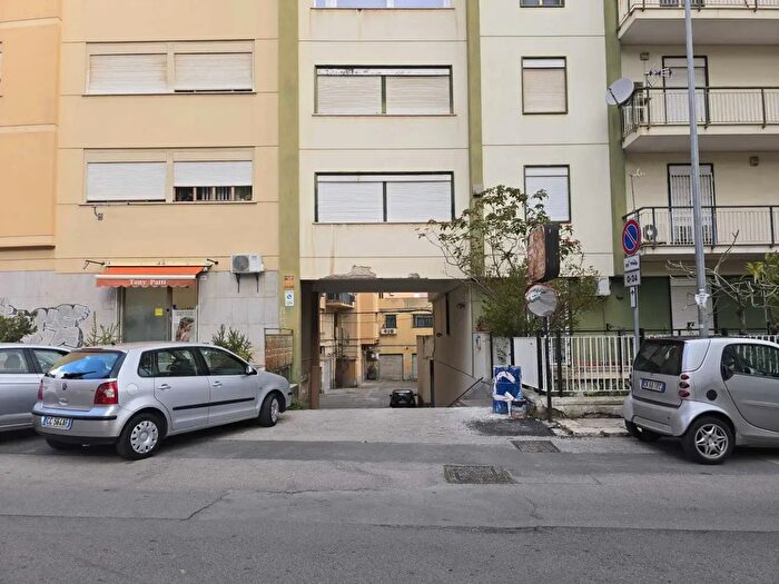 Appartamento in vendita in Via Olanda, Palermo