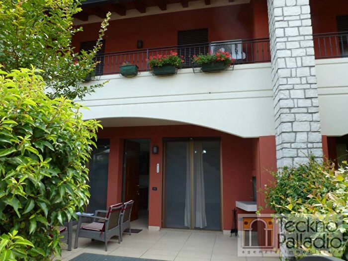 Casa con 5 locali in affitto in Caldogno Rettorgole Cresole, Caldogno