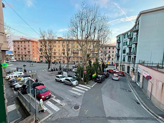 Appartamento in vendita in Salita Padre Umile, Genova