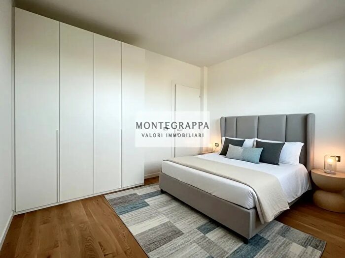 Casa con 5 locali in vendita in Via Roma, Loreggia