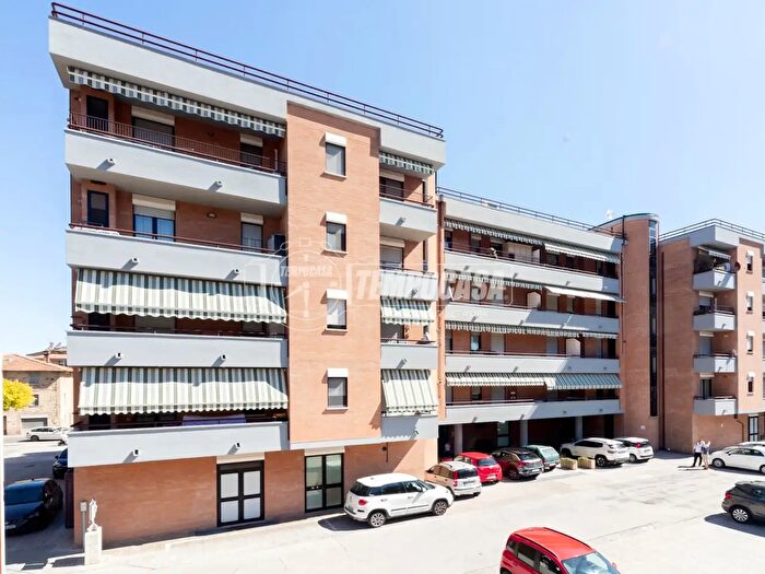 Appartamento quadrilocale in vendita in Via Maggio, Marsciano