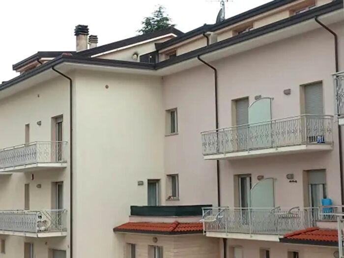 Casa quadrilocale in vendita in Via Madonna delle Grazie, LAquila