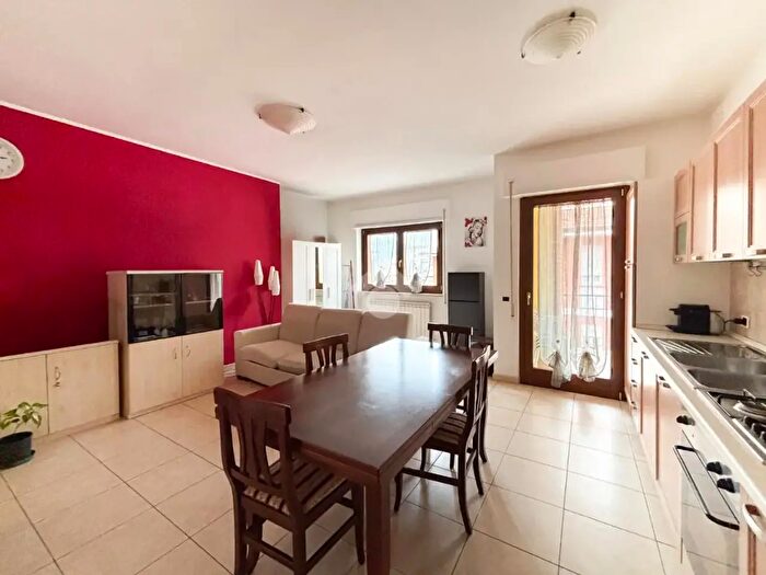 Appartamento trilocale in vendita in Via Chieti, LAquila