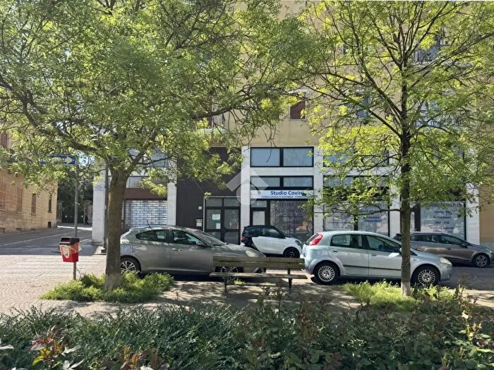 Appartamento trilocale in vendita in Piazza Meriggi, Stradella