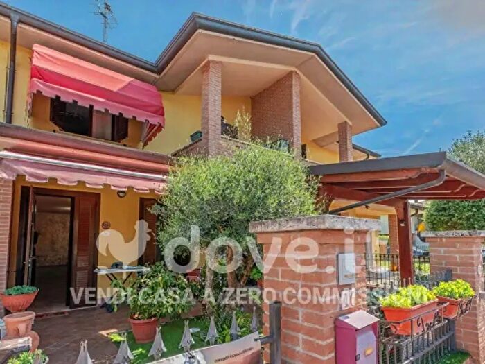 Casa quadrilocale in vendita in Via Daniel Bovet, Curtatone
