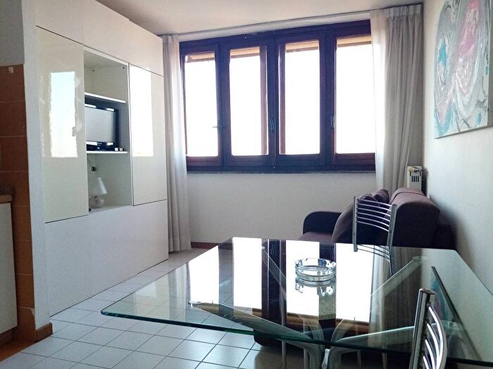 Casa bilocale in affitto in Via della Casetta Mattei, Casetta Mattei Corviale, Roma