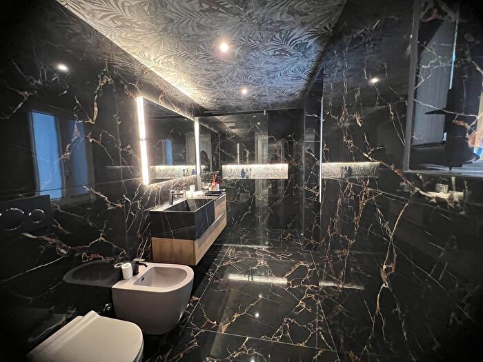 Appartamento bilocale in vendita in Via del Porto, La Maddalena